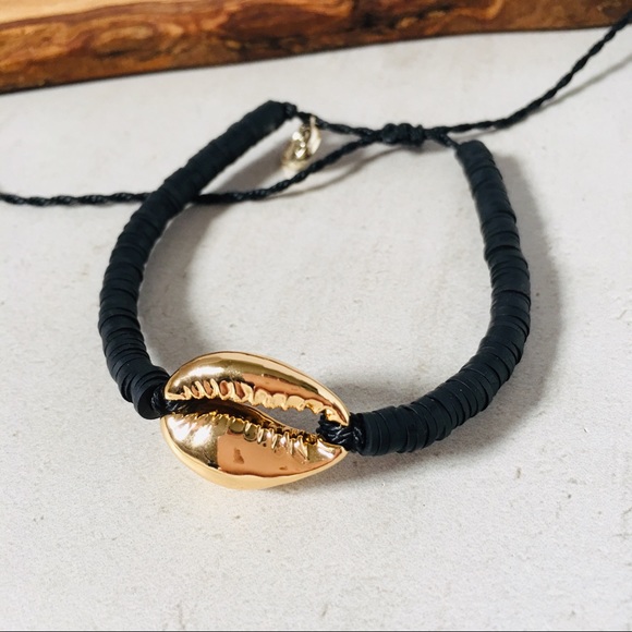Cowrie Shell Bracelet Black and Gold - Picture 2 of 4